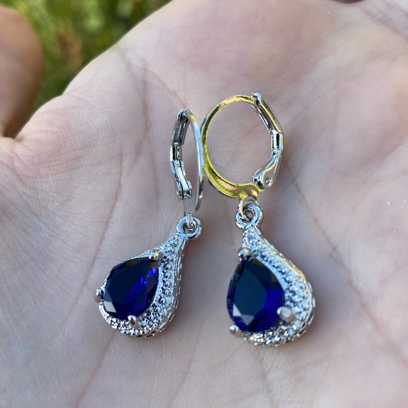 Women's Jewelry Silver Sapphire Dangle Earrings - Picture 2 of 4